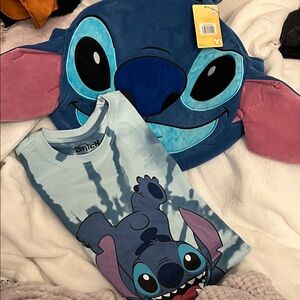 Disney Stitch NWT bundle set / blue stitch head tote bag and sir small shirt ☝️🥰